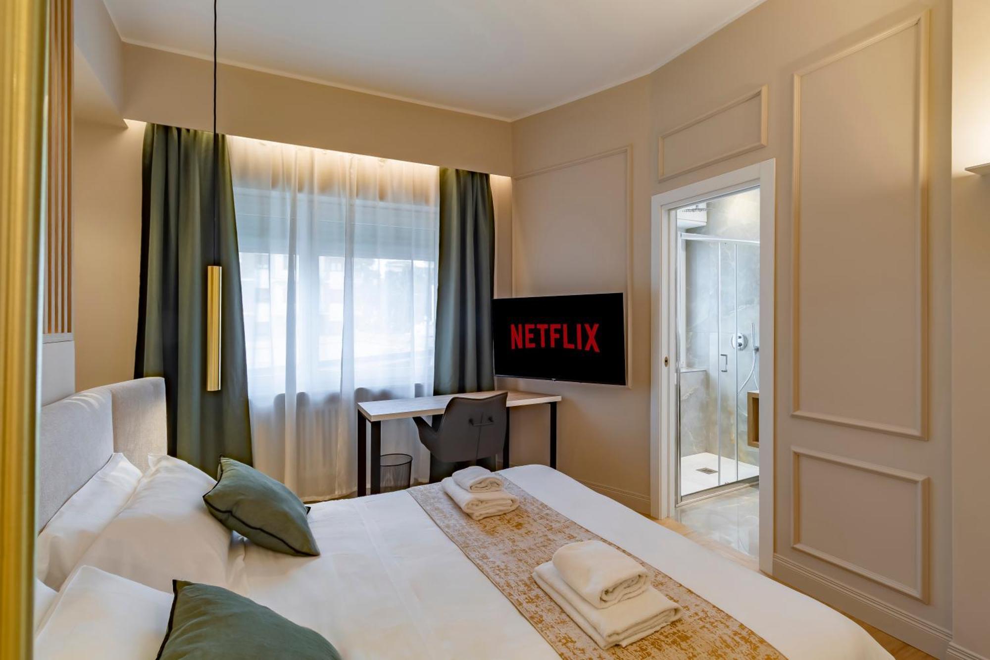 Cipro Vatican Luxury Escape