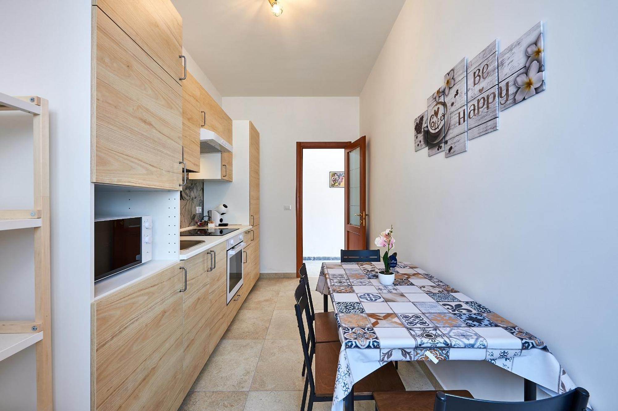 Appartamento 15 Minuti Da San Giovanni - A C, Wifi E Smart Tv