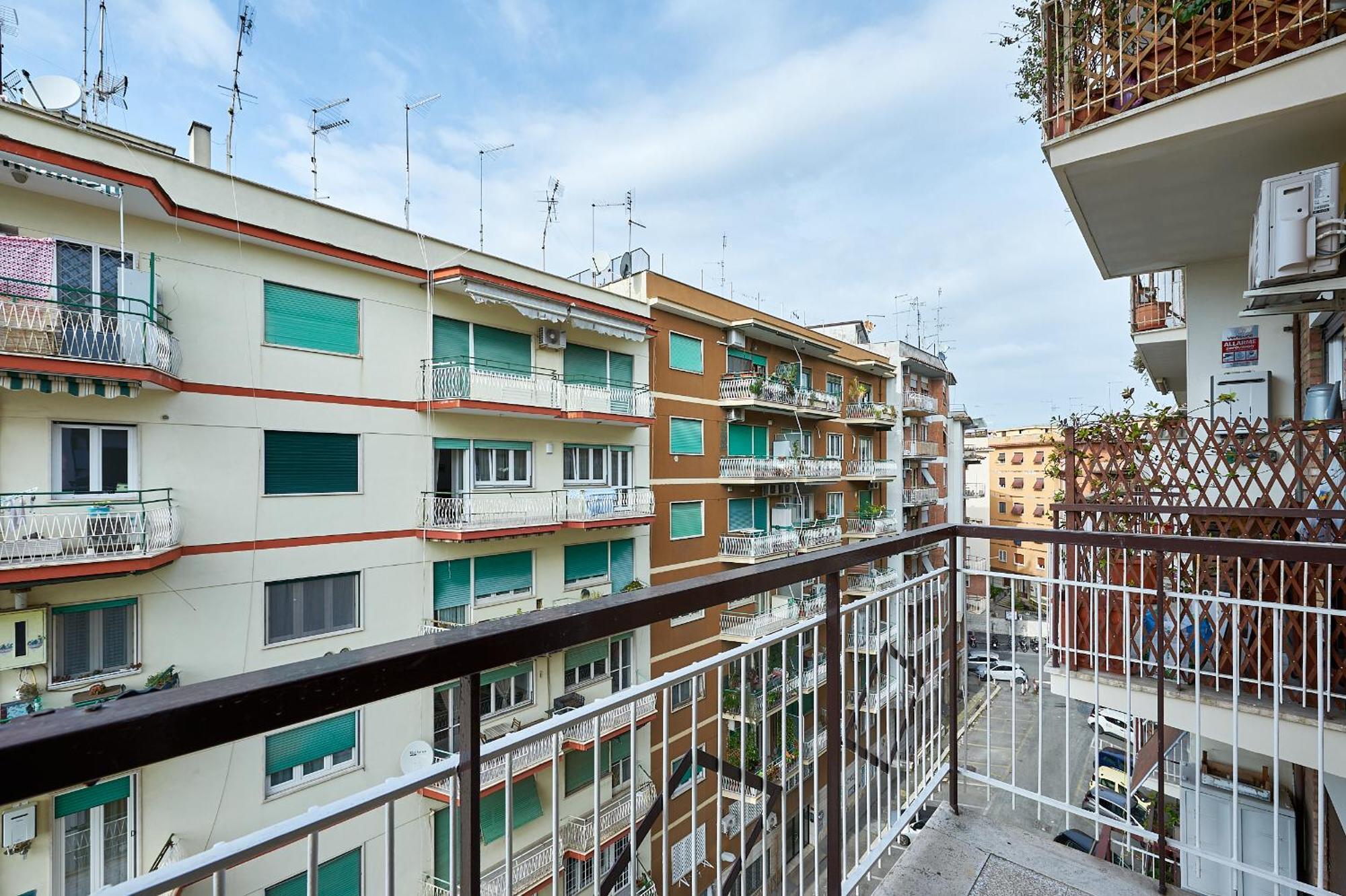 Appartamento 15 Minuti Da San Giovanni - A C, Wifi E Smart Tv
