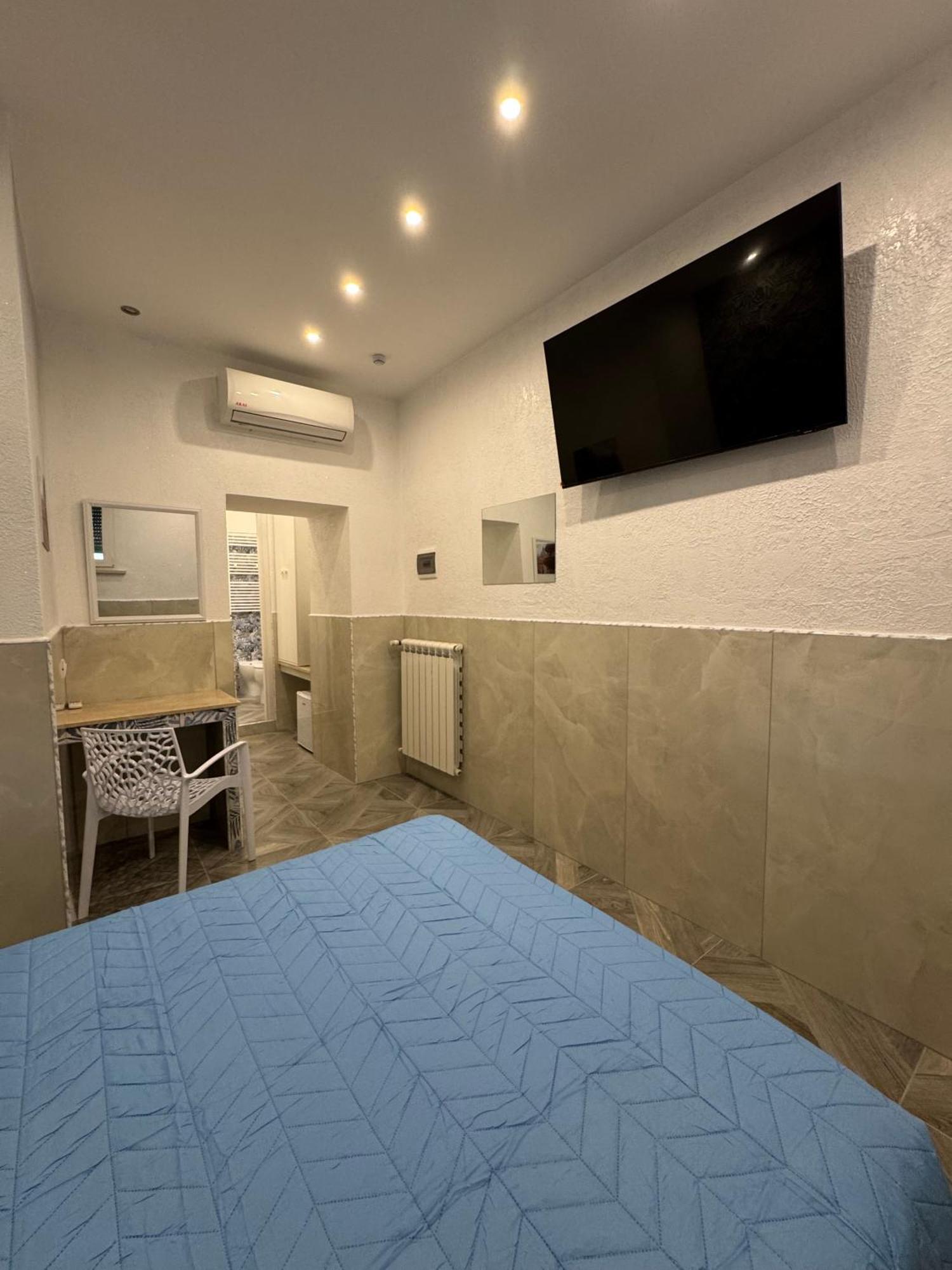 Luxor Eco Casa E Per Vacanze In Centro Piazza Bologna, Colosseo, Piazza Di Spagna, Vaticano, San Pietro, Sapienza, Fontana Di Trevi, Piazza Navona, Trastevere, Tiburtina, Termini, Aeroporto Alojamento de Acomodação e Pequeno-almoço