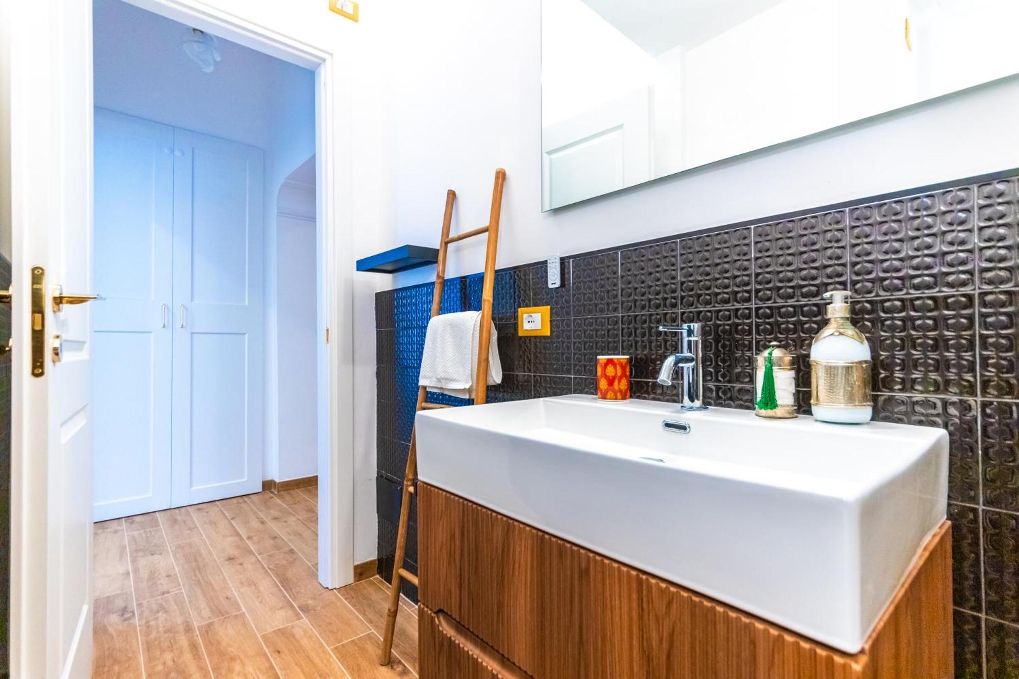 Casa Fen Palazzo Storico - Re Di Metro A - 2camere2bagni Apartment *