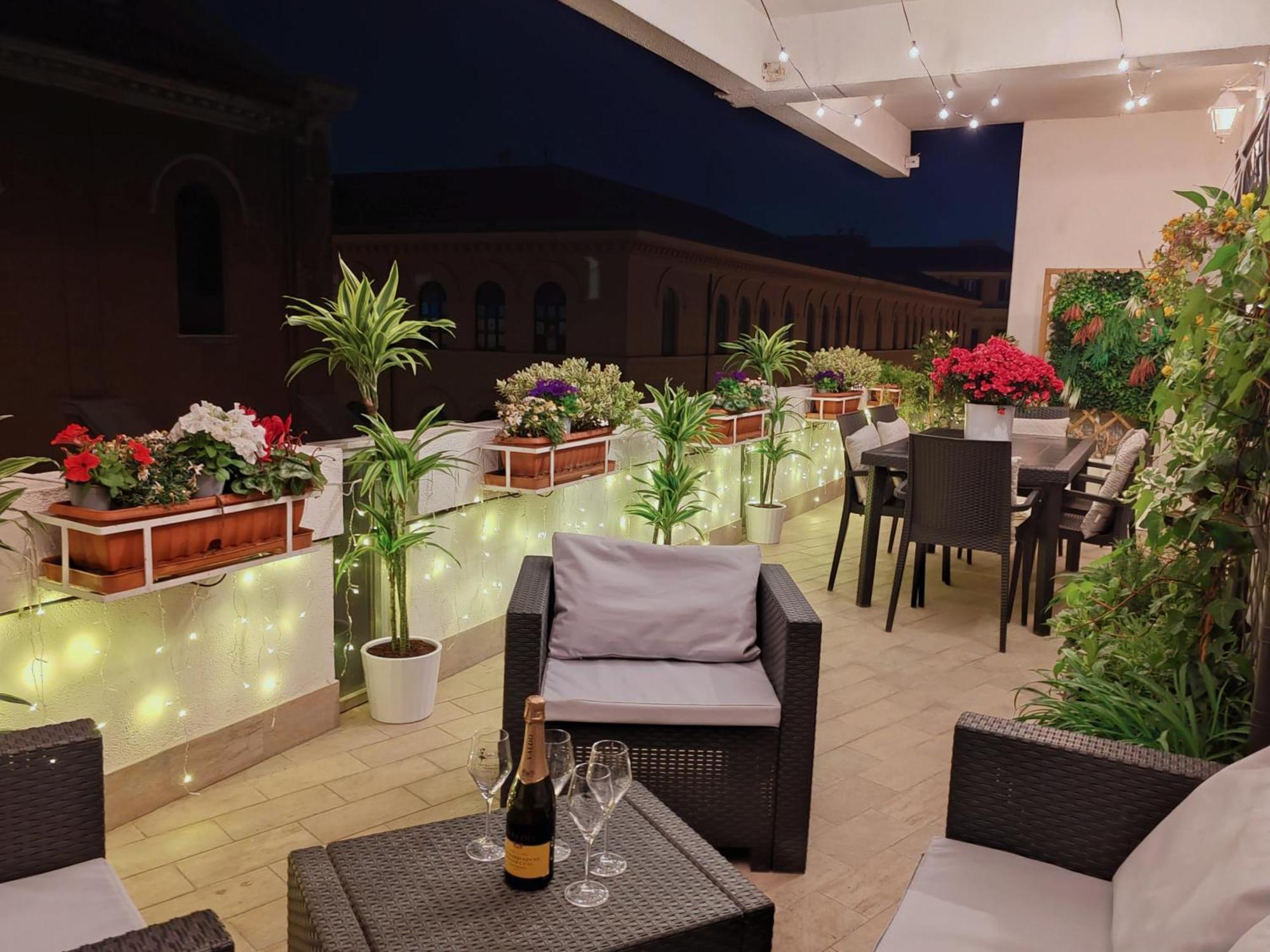 La Dolce Of Via Veneto - Prestigious With Wonderful Terrace In The Historic Center Apartment *