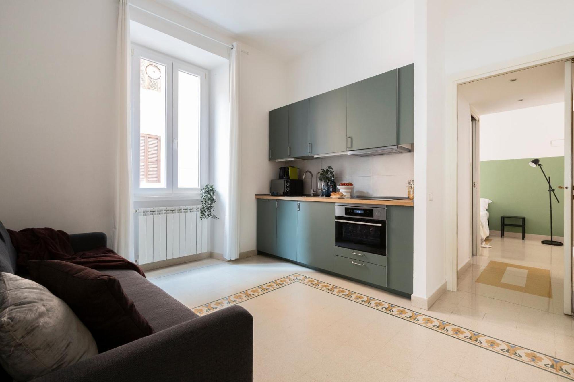 Apartamento The Rent - Sunny Three-bedroom Near Ottaviano Metro Stop