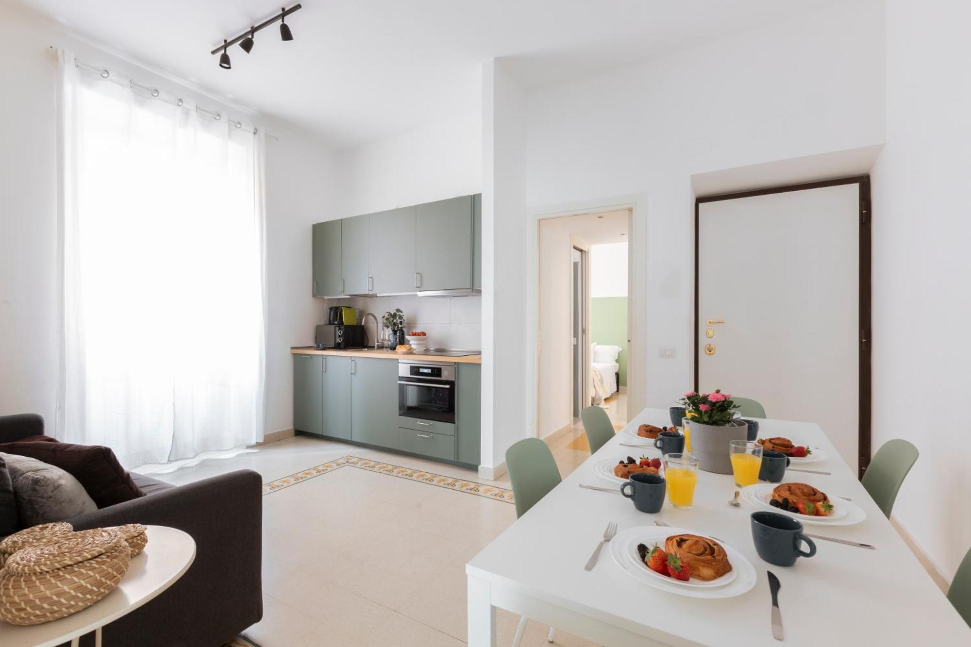 Apartamento The Rent - Sunny Three-bedroom Near Ottaviano Metro Stop