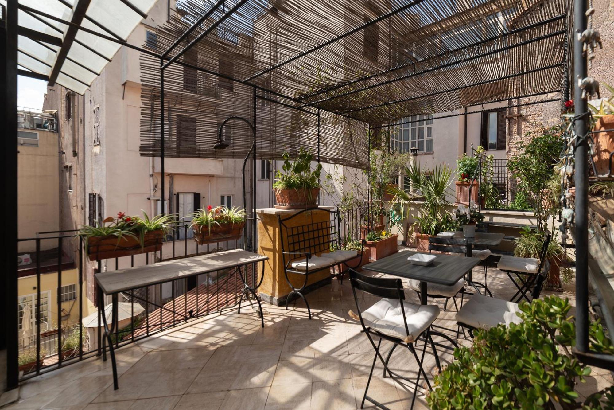 Orange With Bathroom And Shared Terrace * Roma