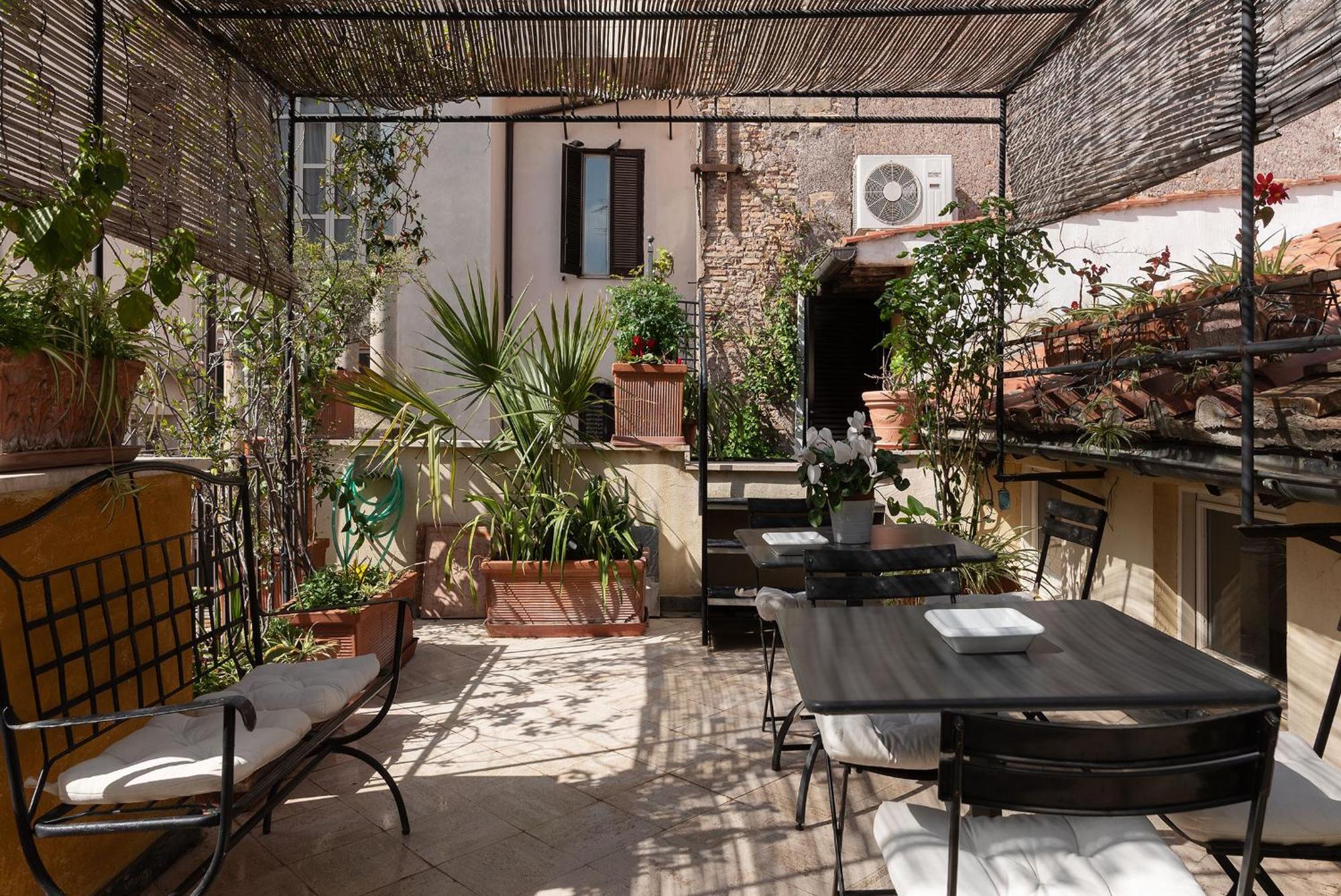 Alloggio in famiglia Orange With Bathroom And Shared Terrace *