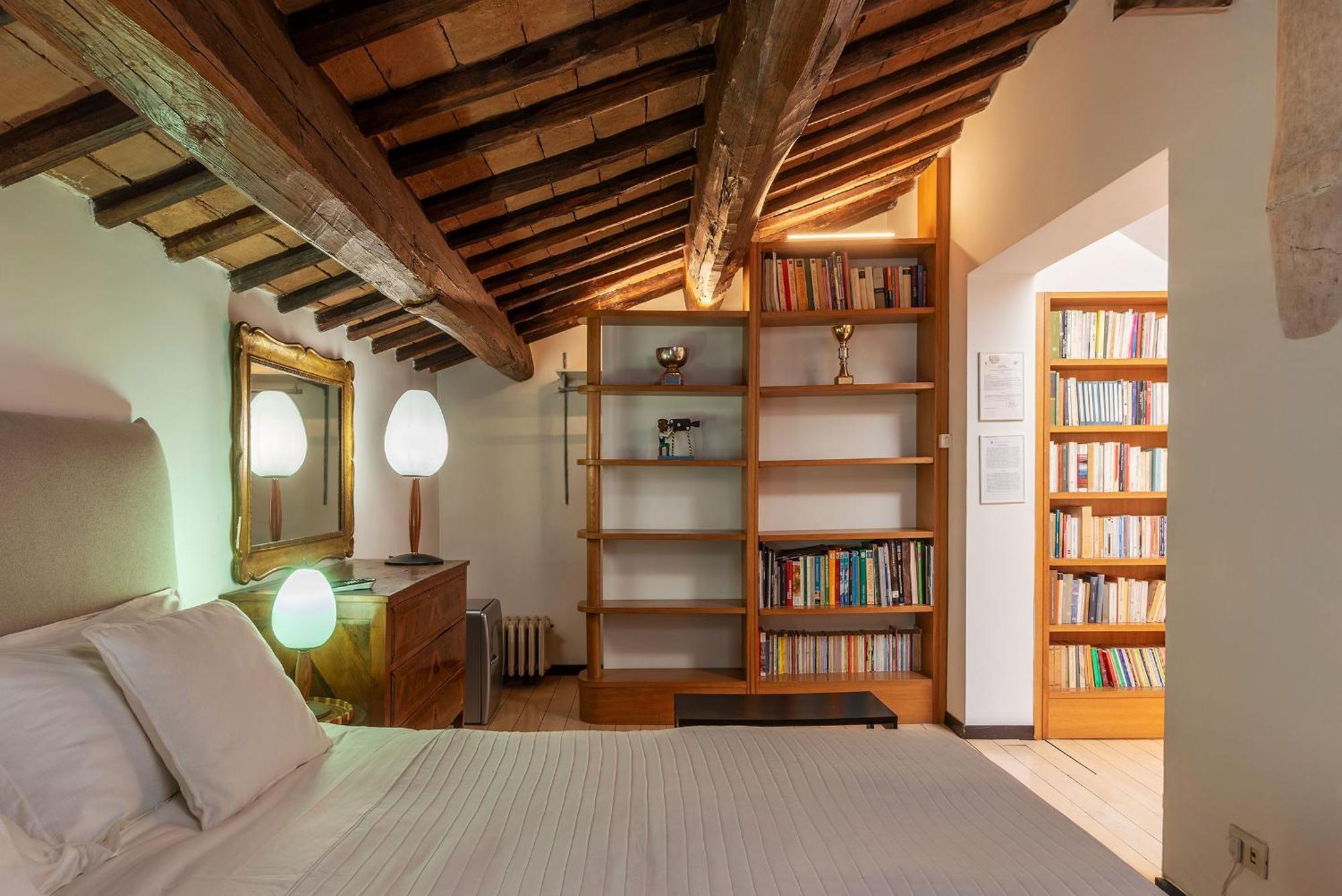 Alloggio in famiglia Orange With Bathroom And Shared Terrace *