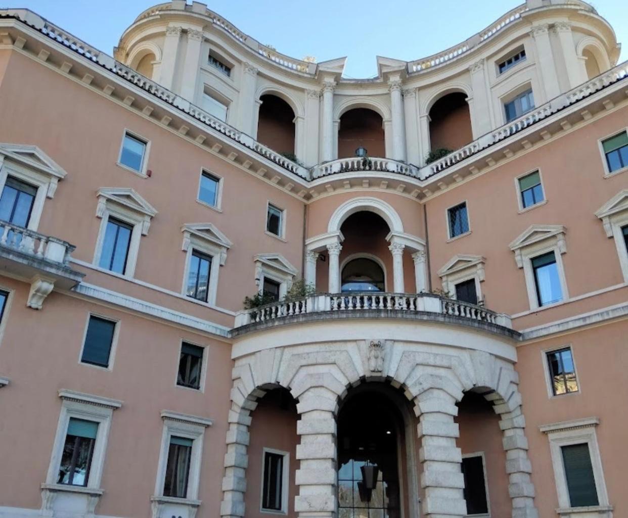 Domus Giulio Gjestgiverier Roma