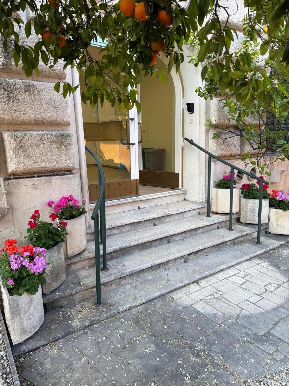Domus Giulio Gjestgiverier Roma
