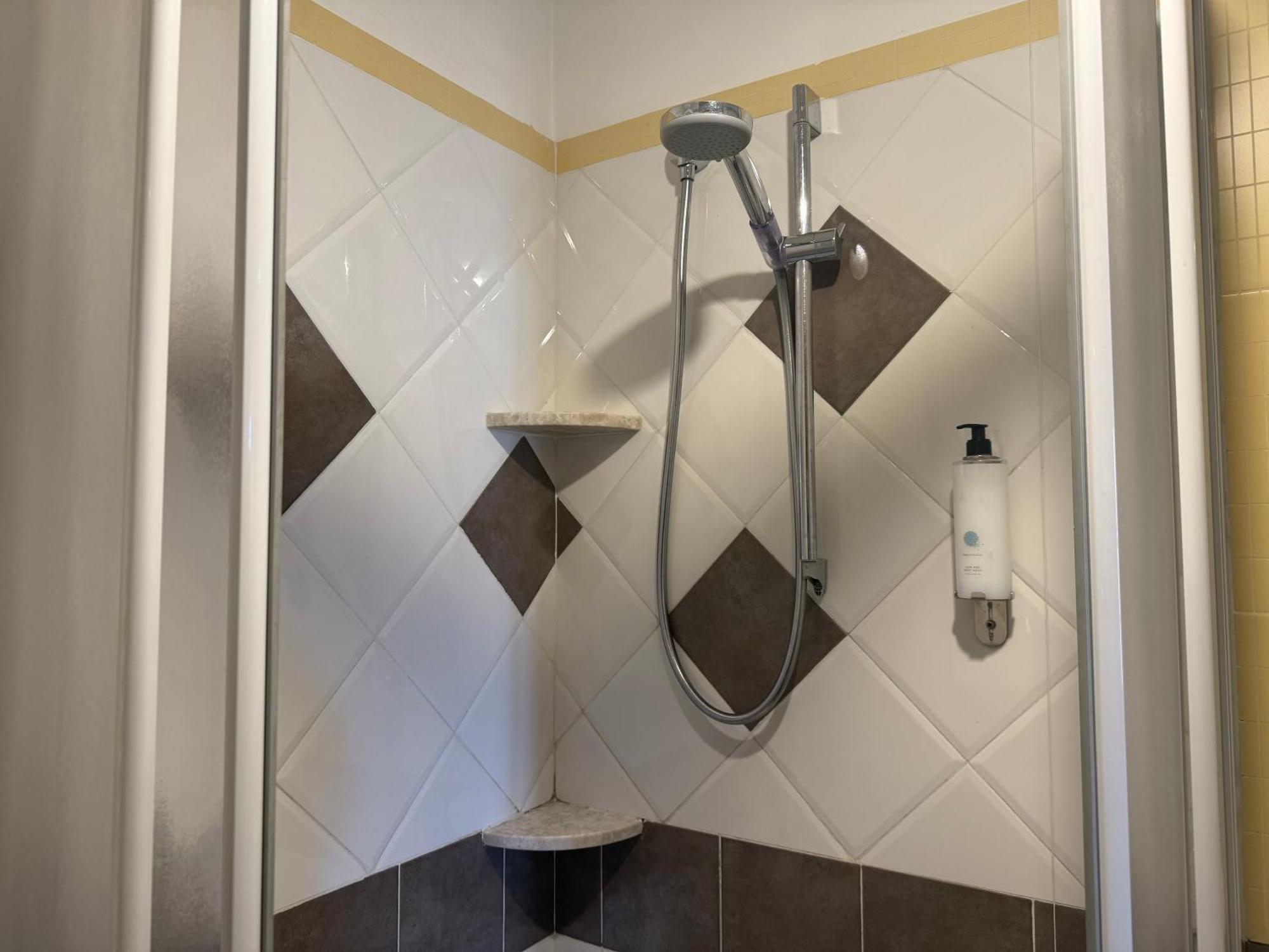 Anthony House, Anthony Floor 3, Castro Pretorio