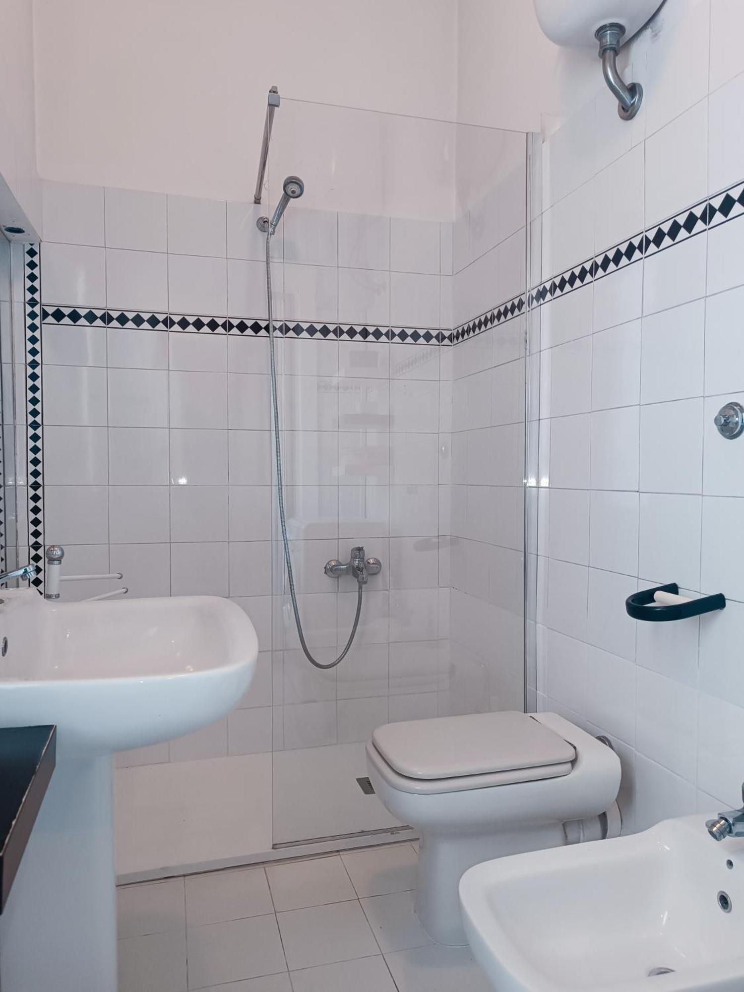 Apartamento Per 5, Metro B Bologna, Terrazzo, Wi-fi
