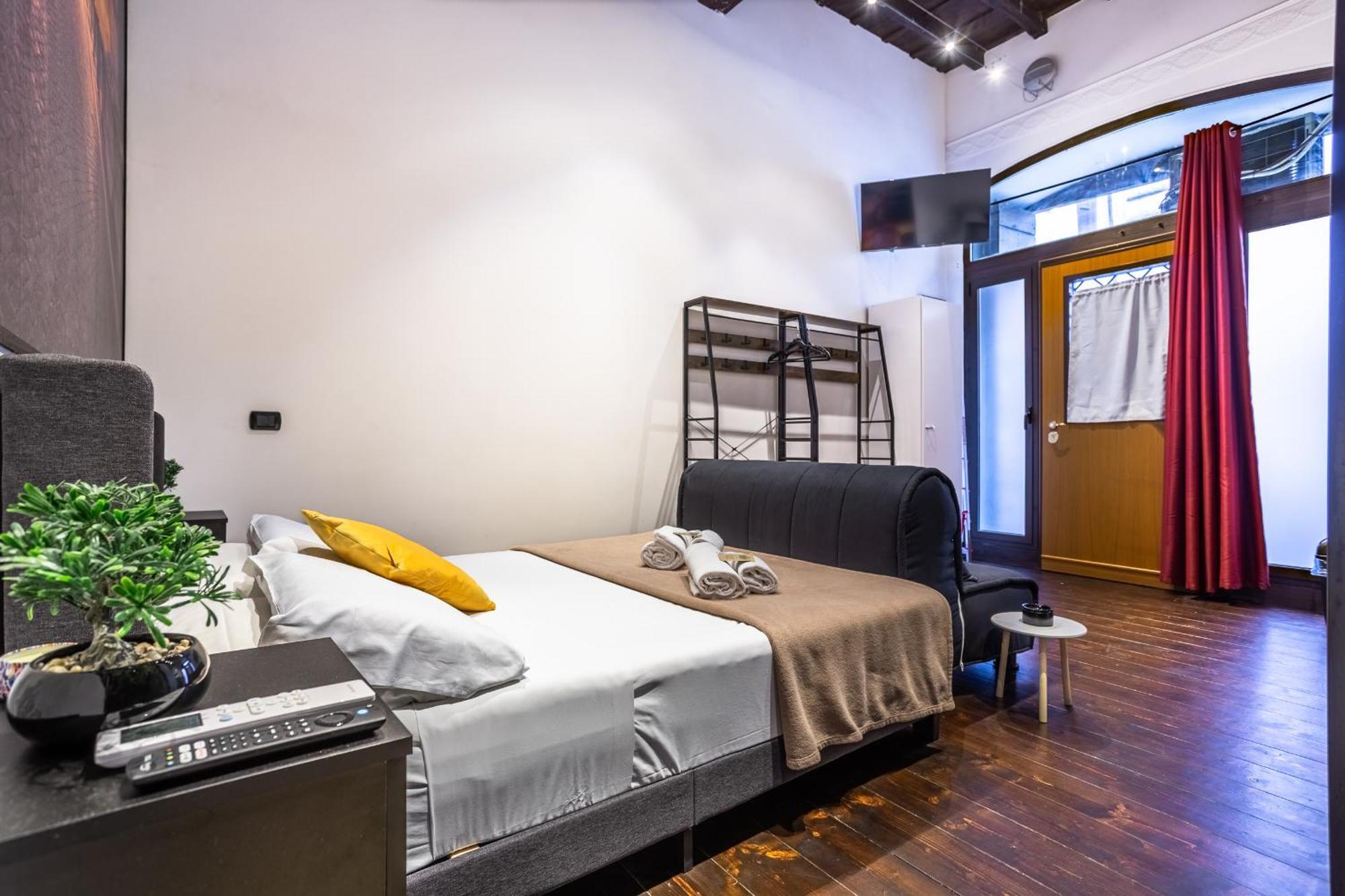 The Magic Hole Apartment Rom