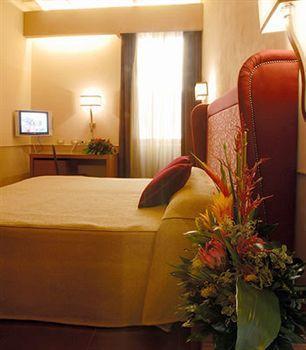 Hotel Condotti Palace Roma