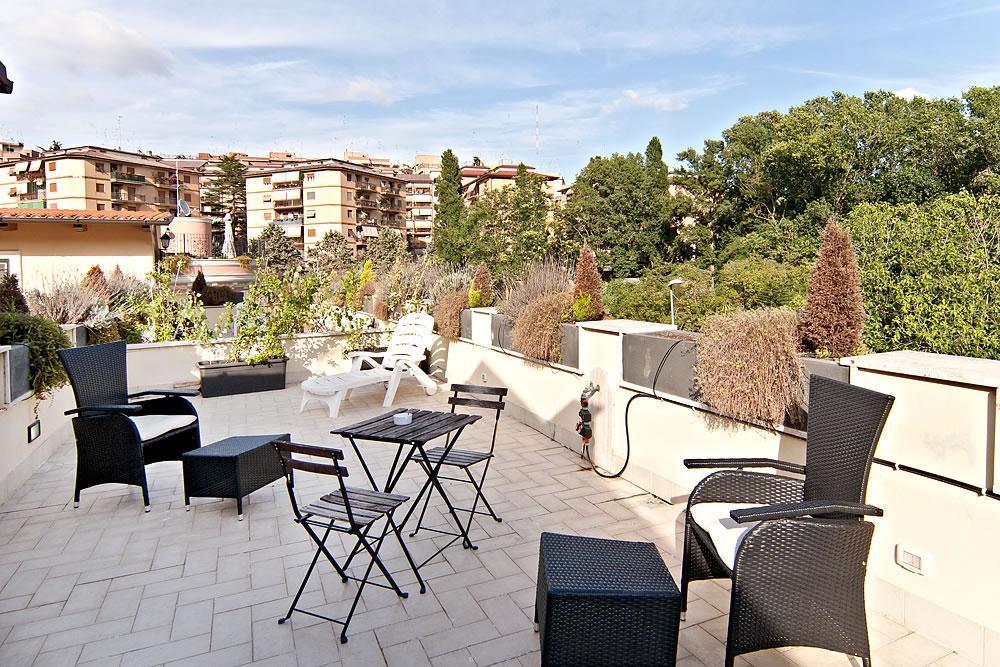 Aurelia Vatican 3*