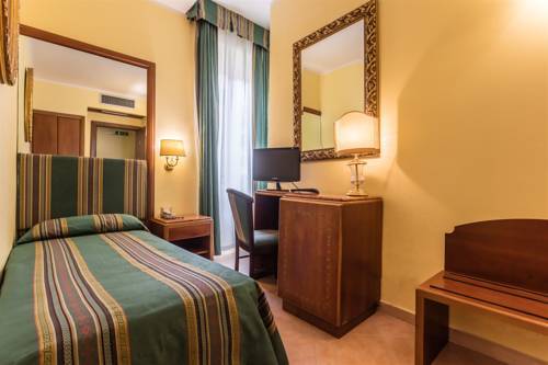 Raeli Luce Hotel 4*