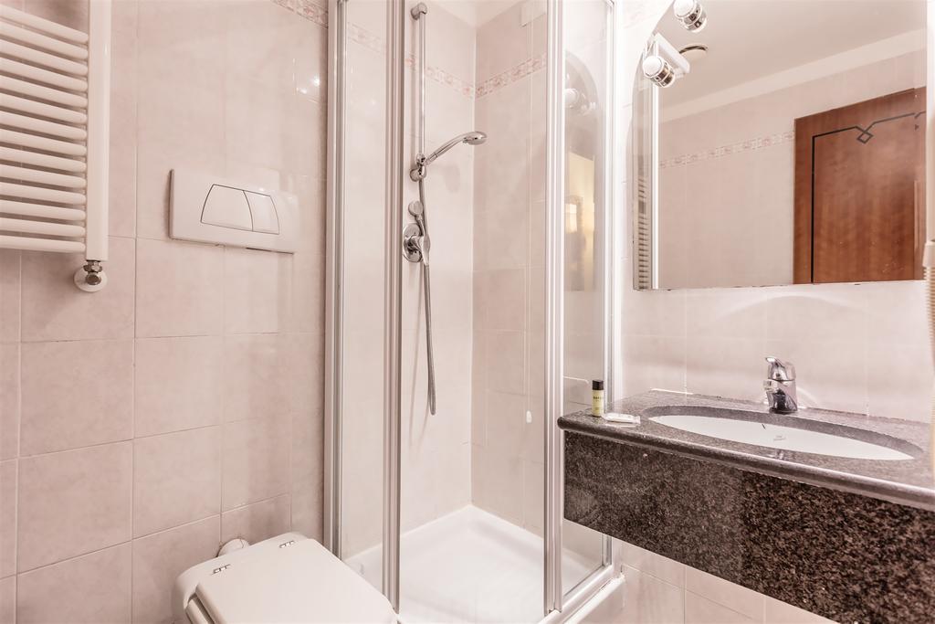 Raeli Luce Hotel 4*
