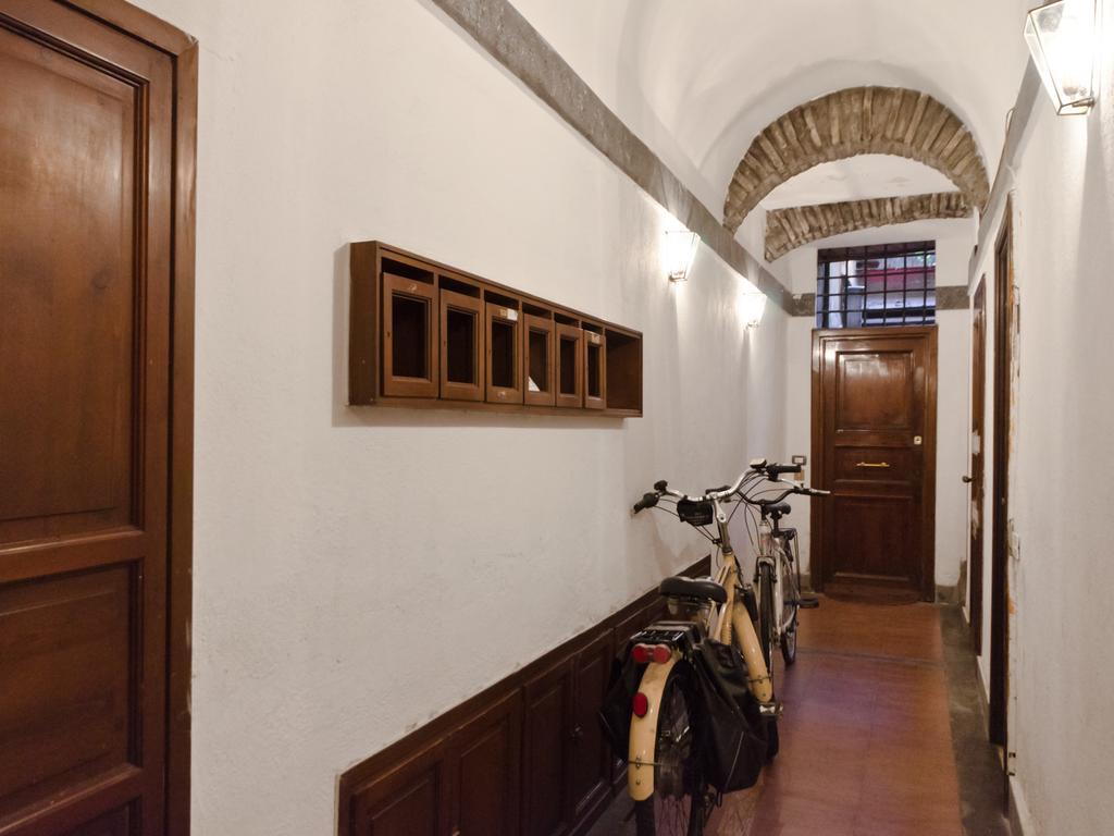 Rentopolis Vicolo Del Piede Trastevere Appartamento
