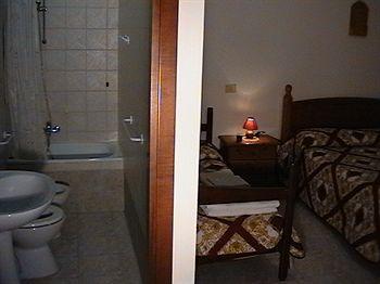 Hotell Leonard 3*