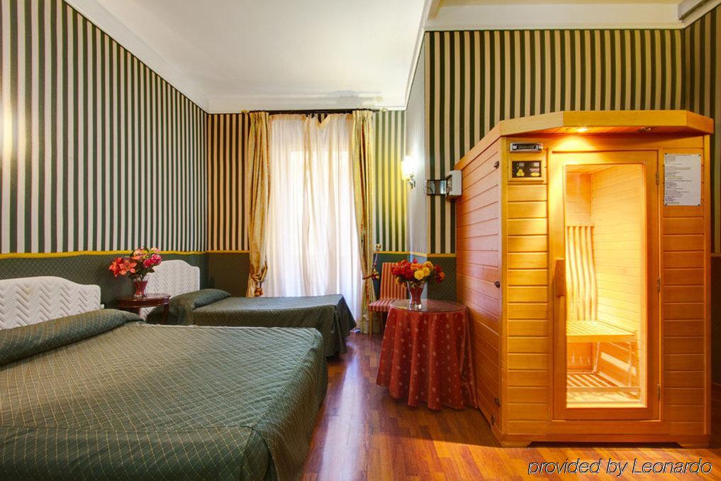 Aquarium Hotell 2*