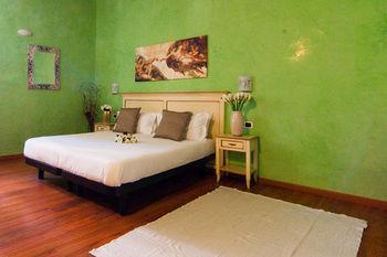 Navona Tower Relais Gasthof 2*