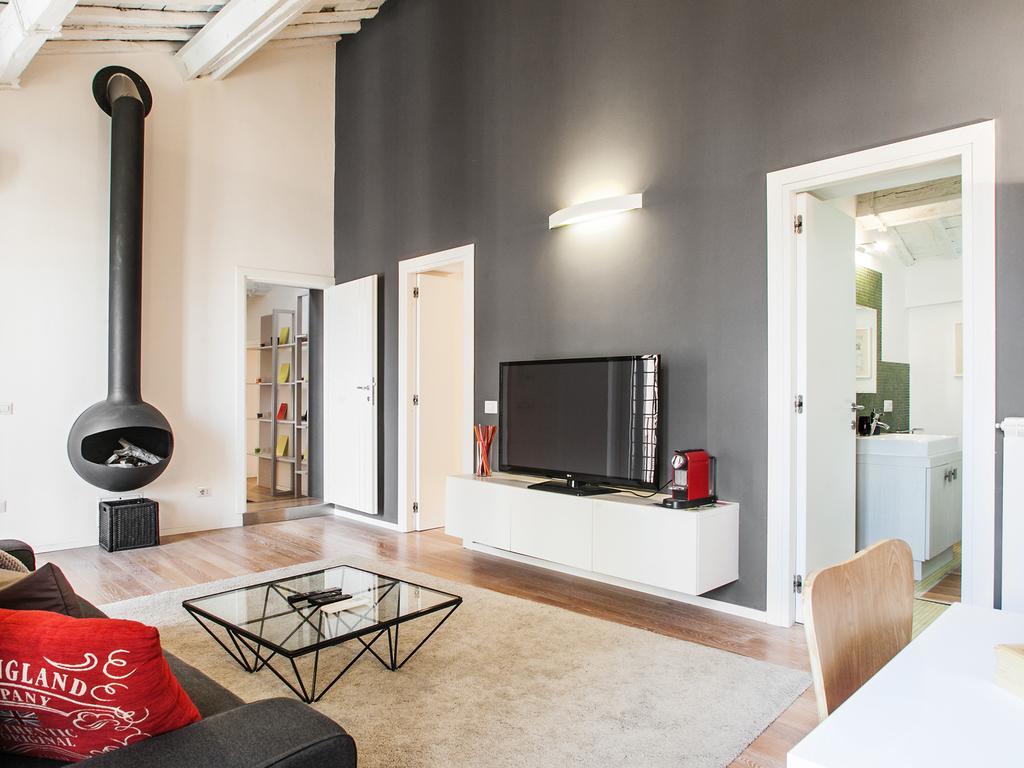 Spanish Steps Luxury Penthouse Apartment *