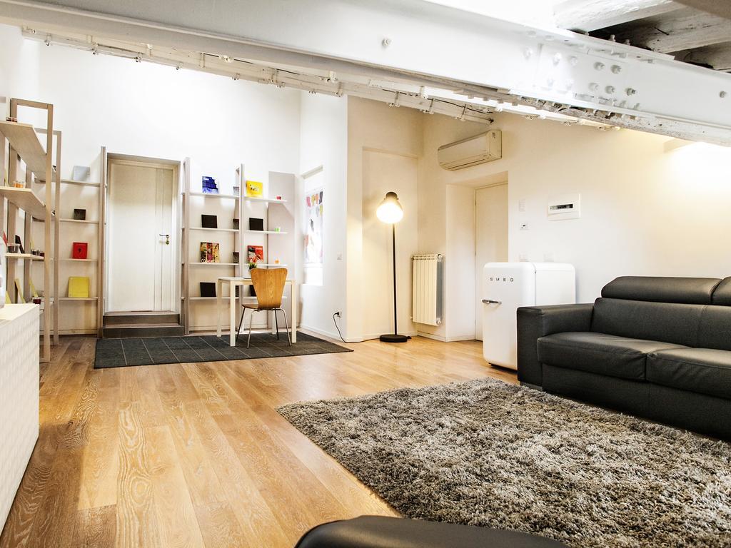 Spanish Steps Luxury Penthouse Apartment *