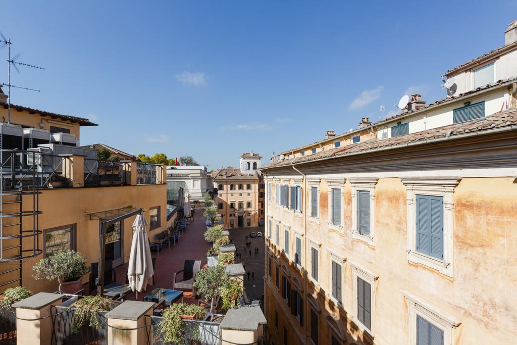 Trevi Charming Penthouse Apartment *