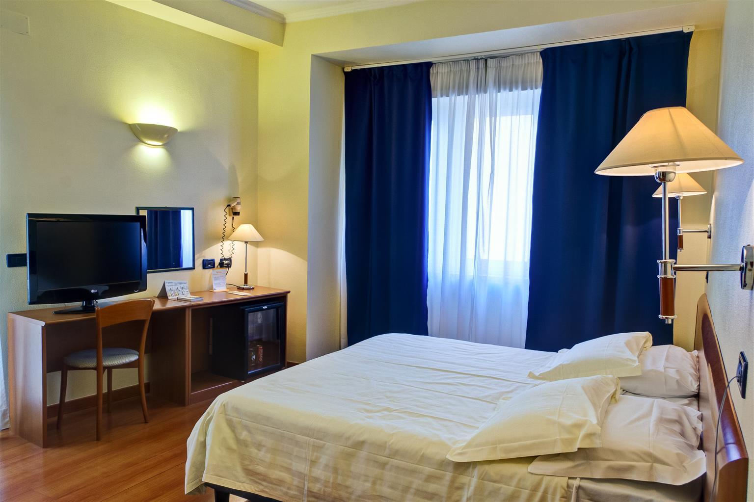 Western Globus 3* Roma