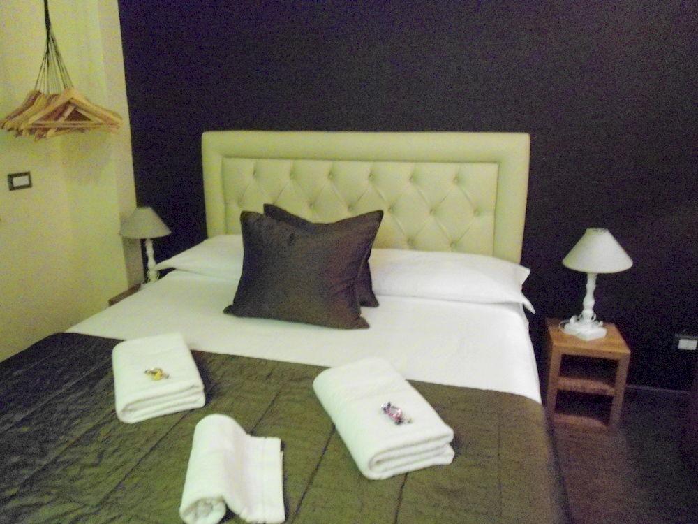 Aida Charming Bed & Breakfast Roma