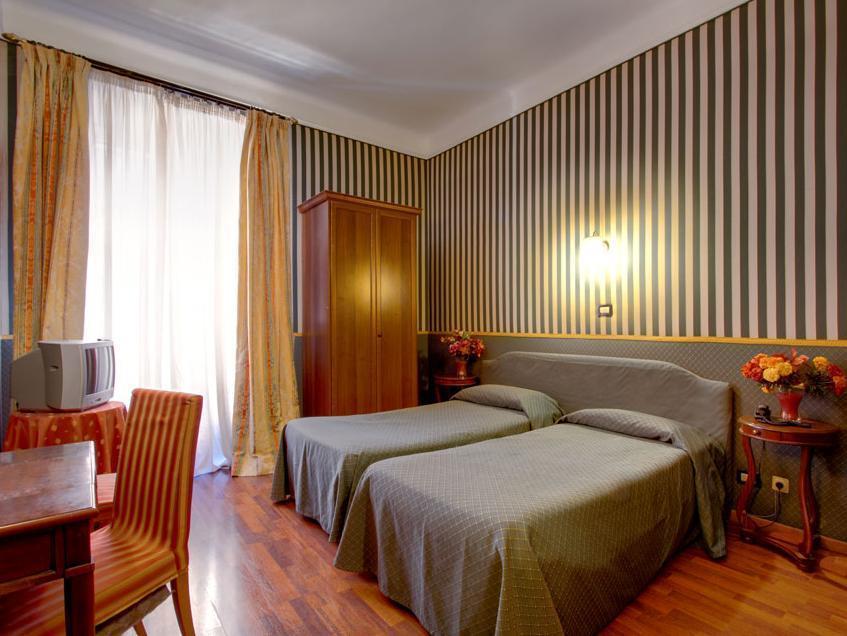 Aquarium Hotell 2*