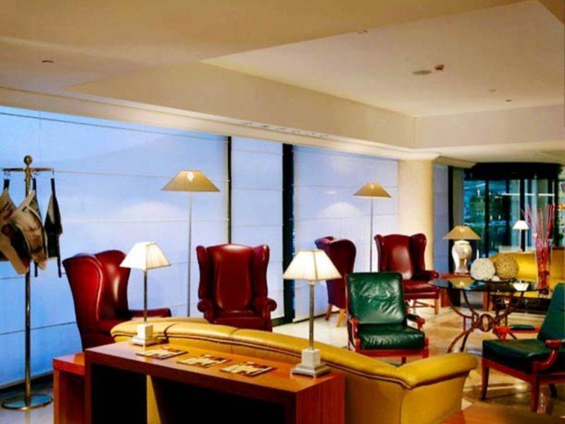 Courtyard By Marriott Park