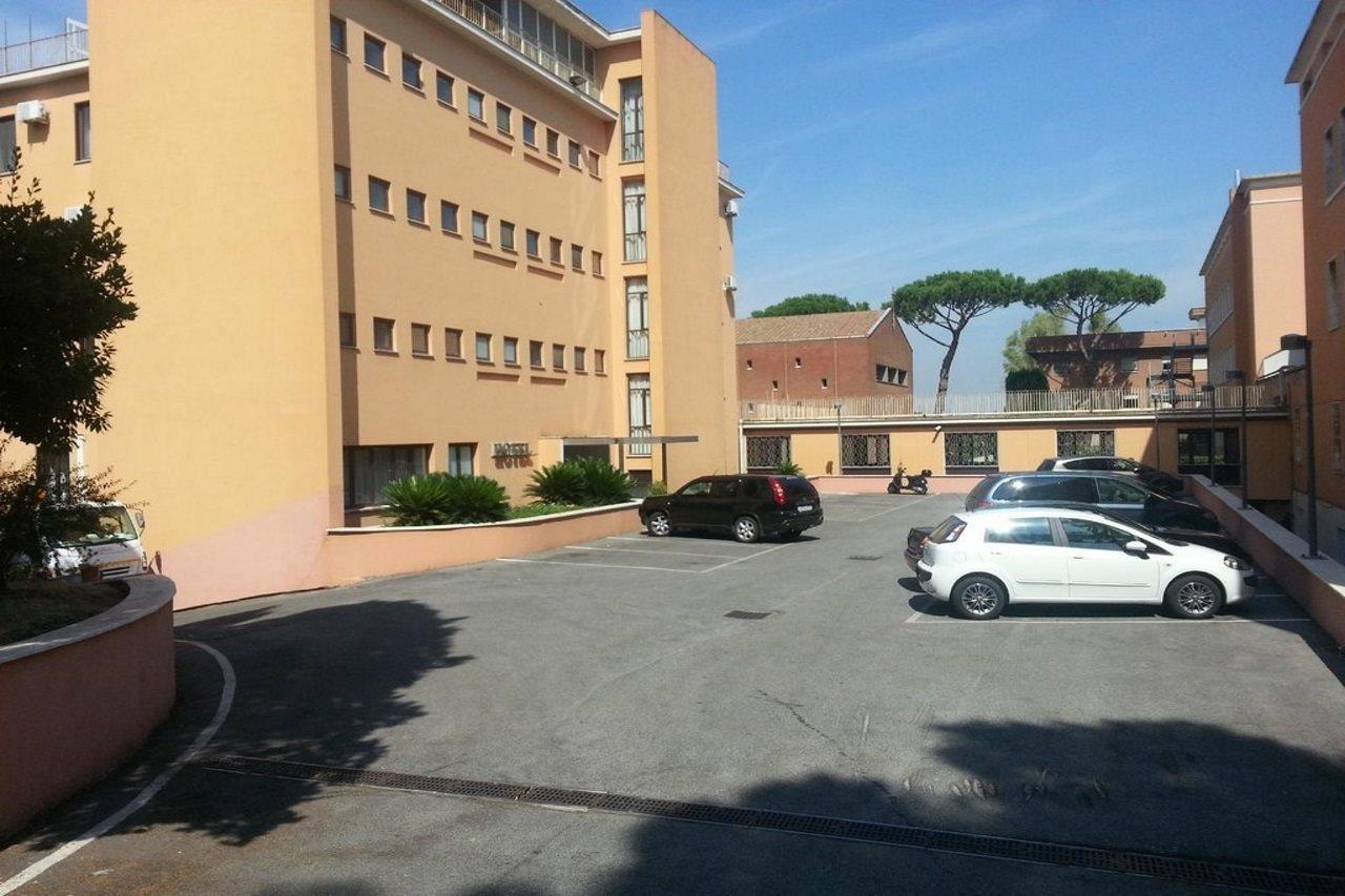 Hotel Garden Area Eur