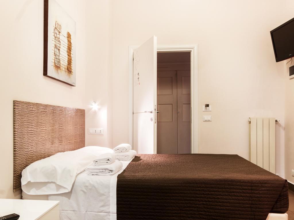 Maison Trevi Pensión Roma