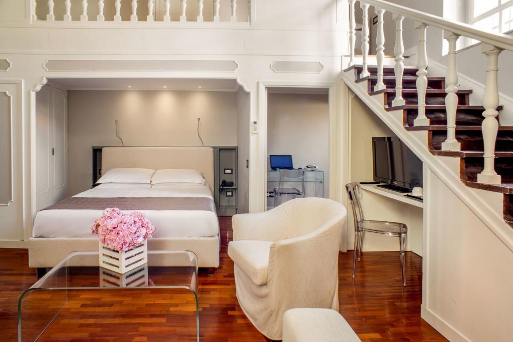 Guest house Les Fleurs Luxury House