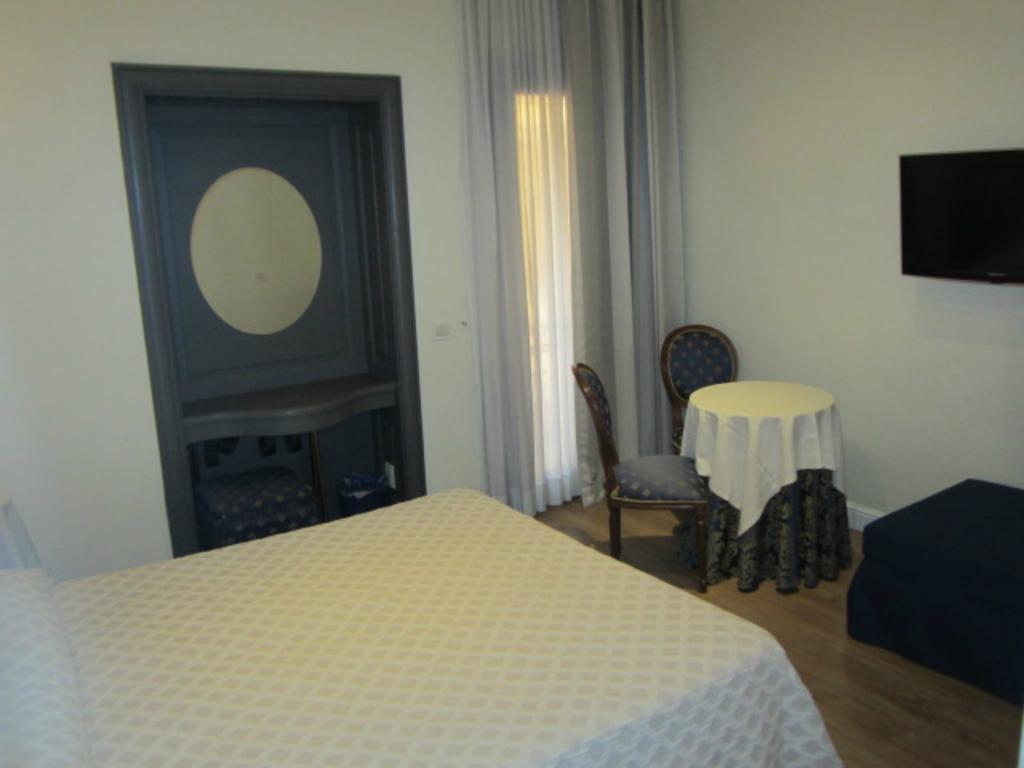 Condotti 29 Roma