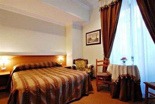 Hotel Delia 2*