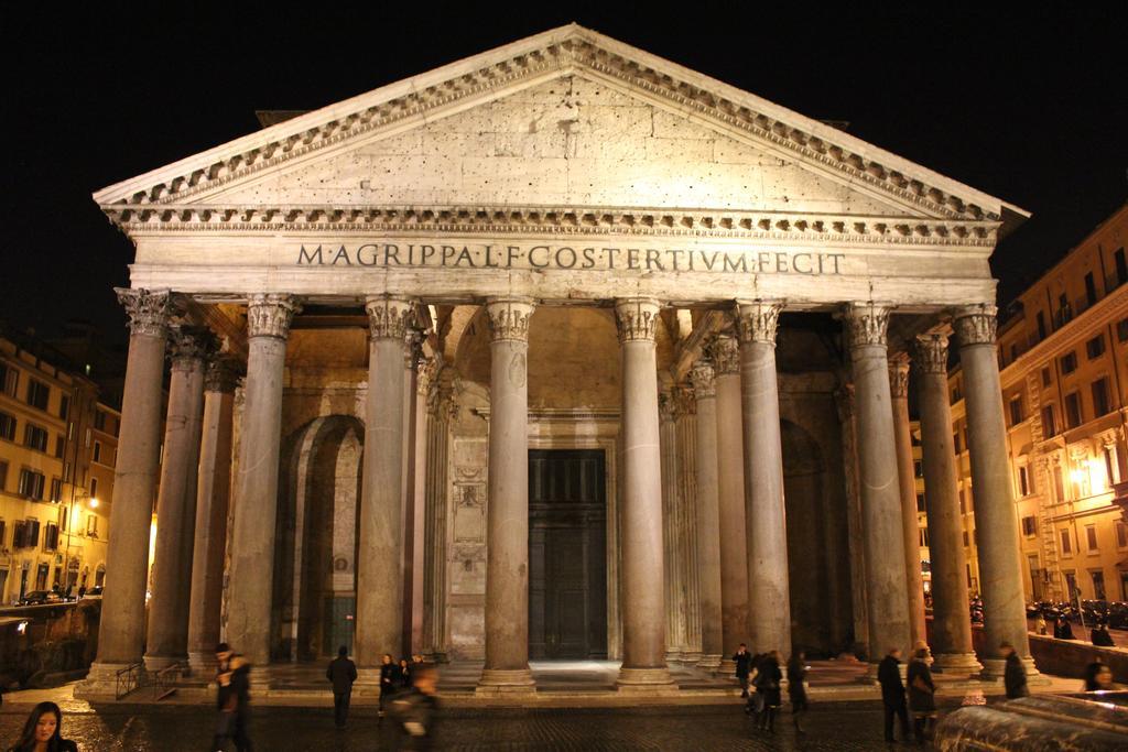 Domus Pantheon Apartamento *