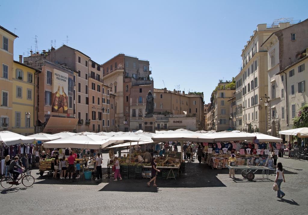 Vicolo Vecchio 59 * Roma