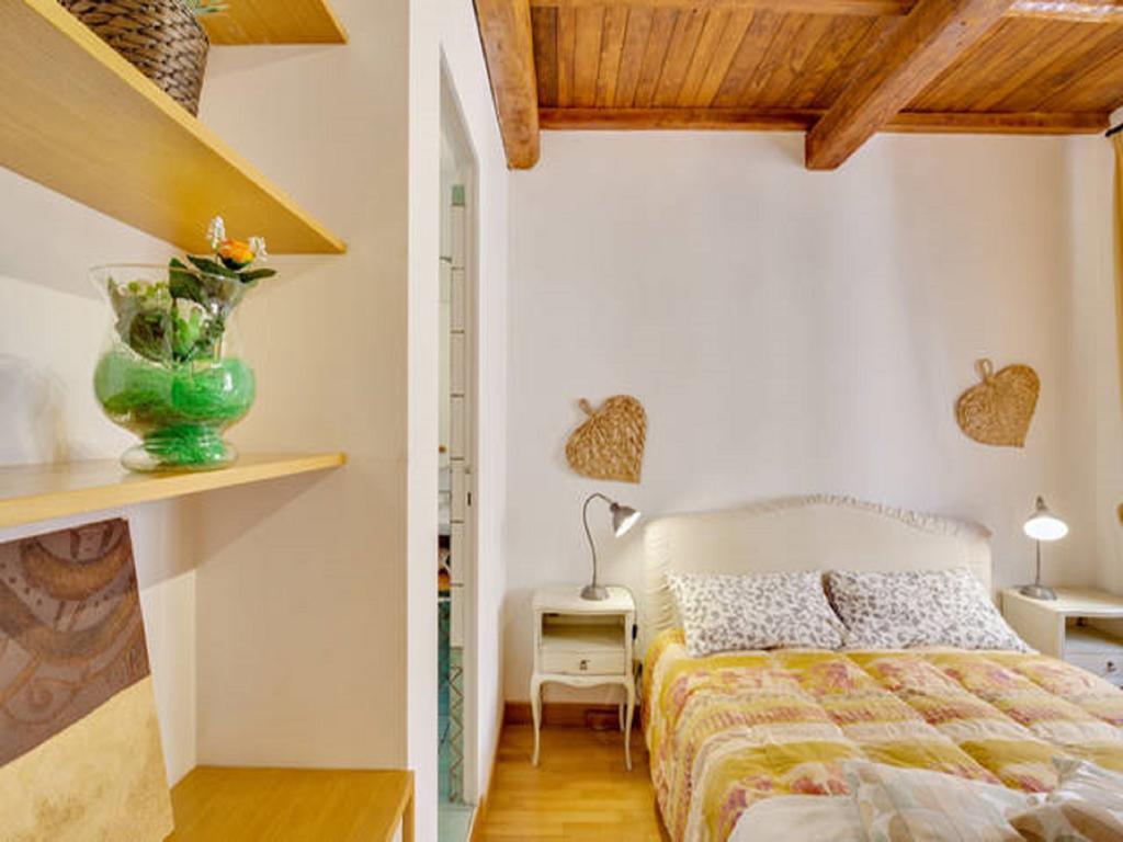 Il Mandorlo A Monti Apartment