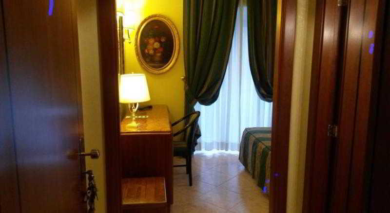 Hotel Raeli Luce Roma