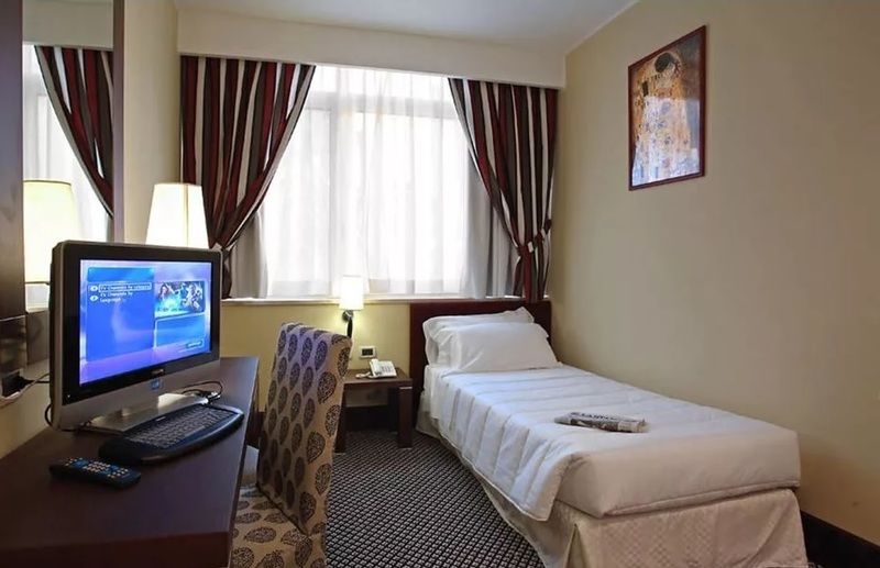 Hotel Cardinal St. Peter