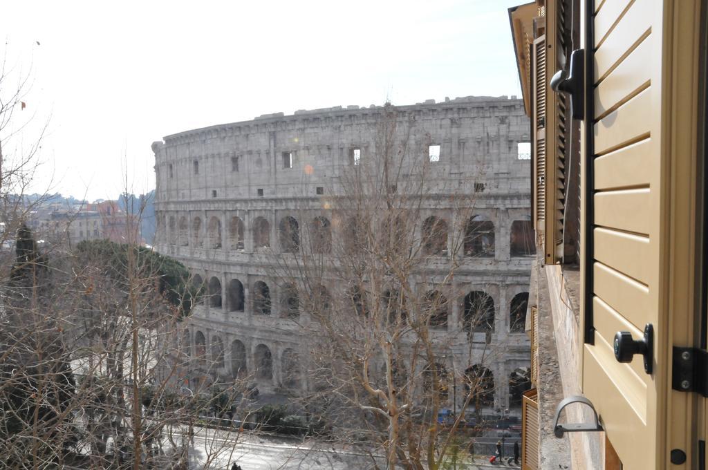 Colosseum Corner 2*