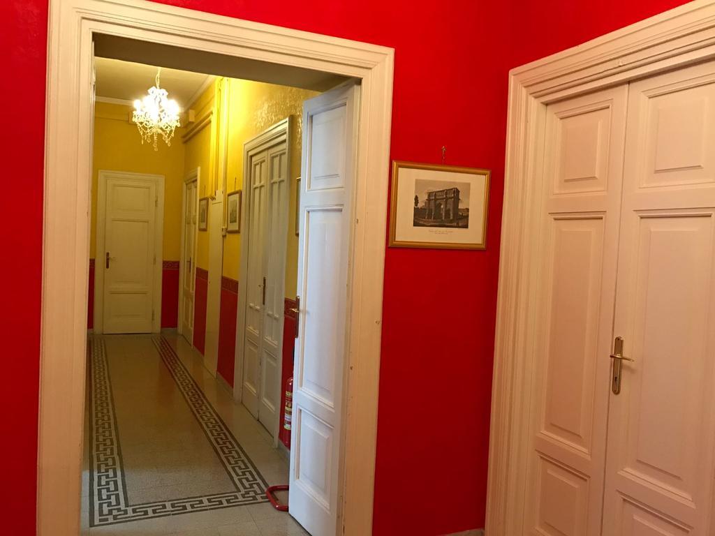 Bed & Breakfast La Breccia A Porta Pia