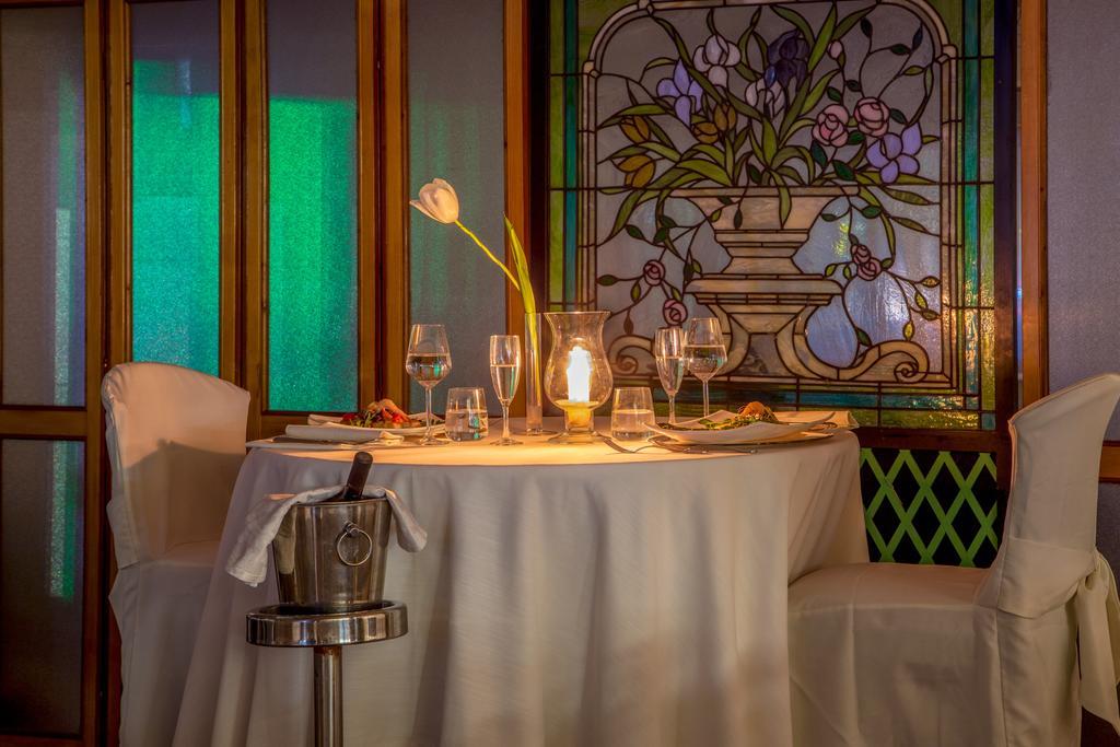 Shangri-la By Omnia Hotel Rome