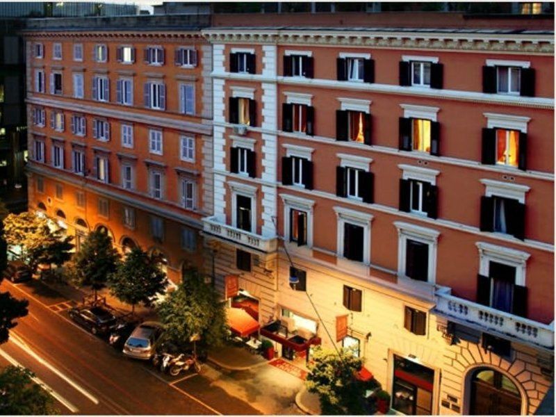 Oxford Hotell 4*