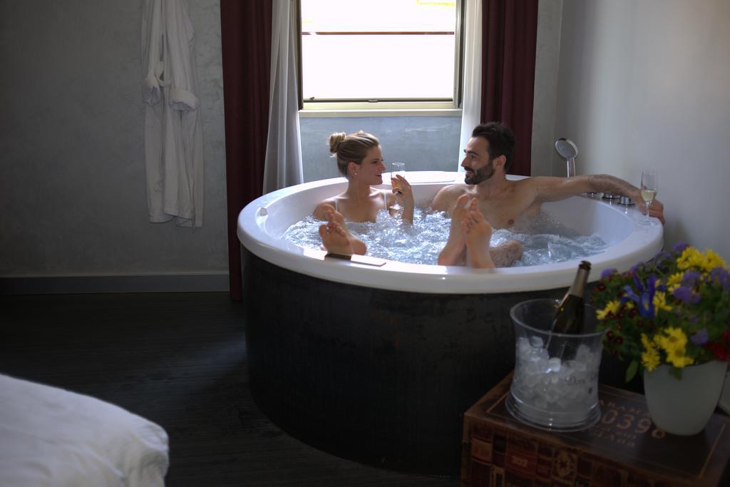 Guest house Irooms Jacuzzi