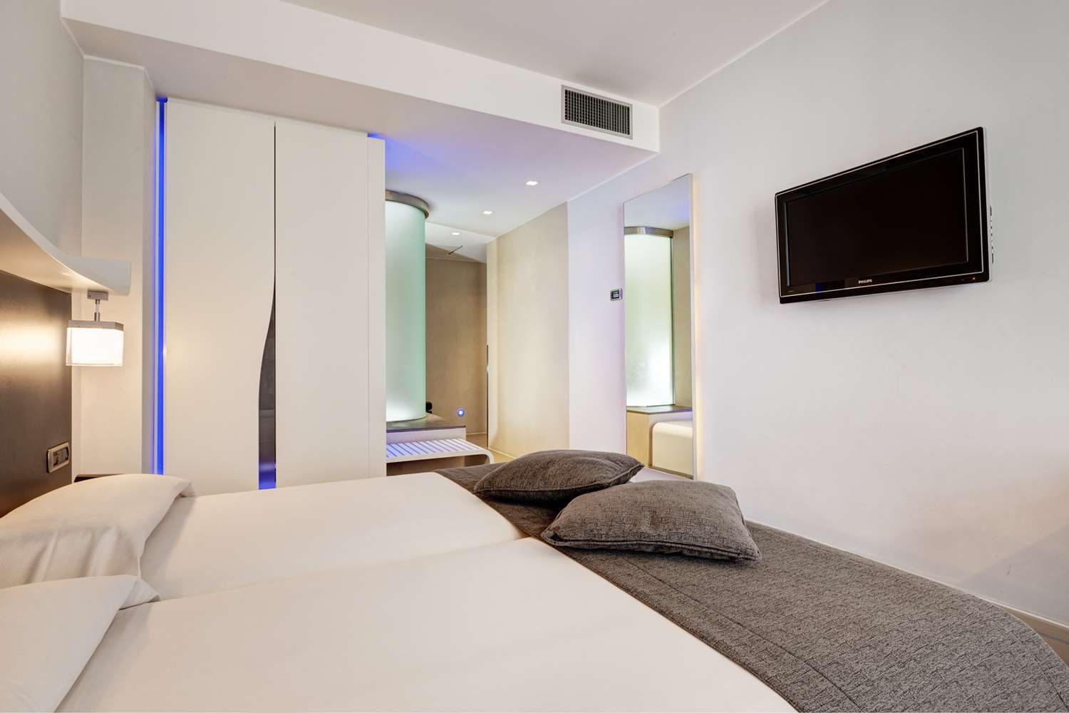 Western Premier Royal Santina Hotel