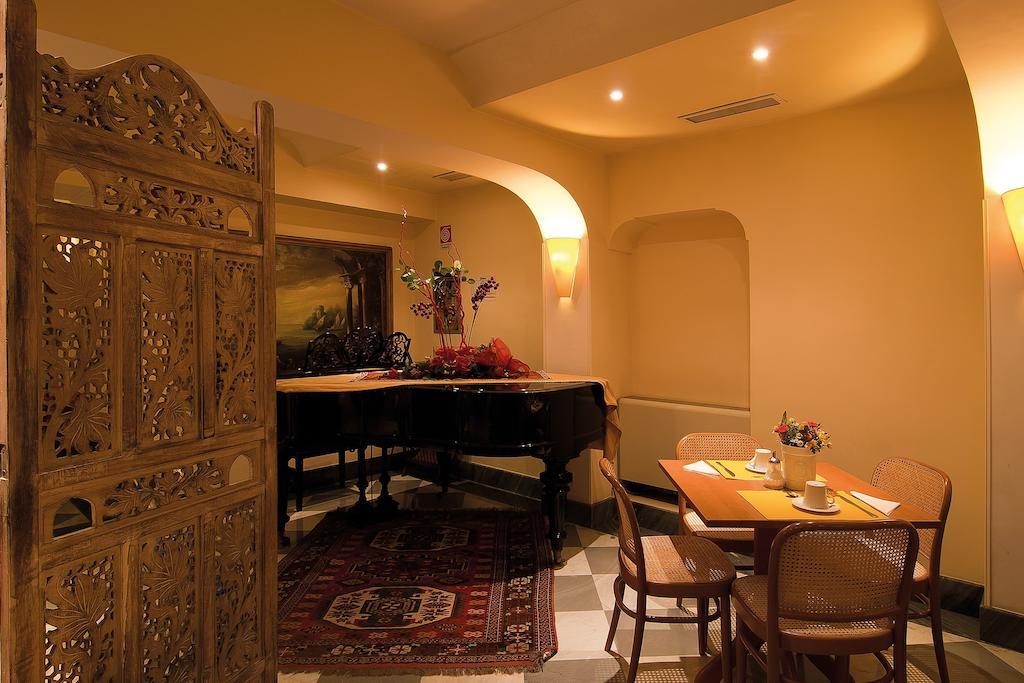 Hotel Novecento 3*