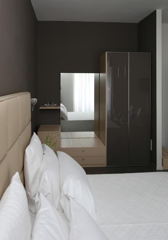 Residenza Crescenzio Gjestgiverier Roma
