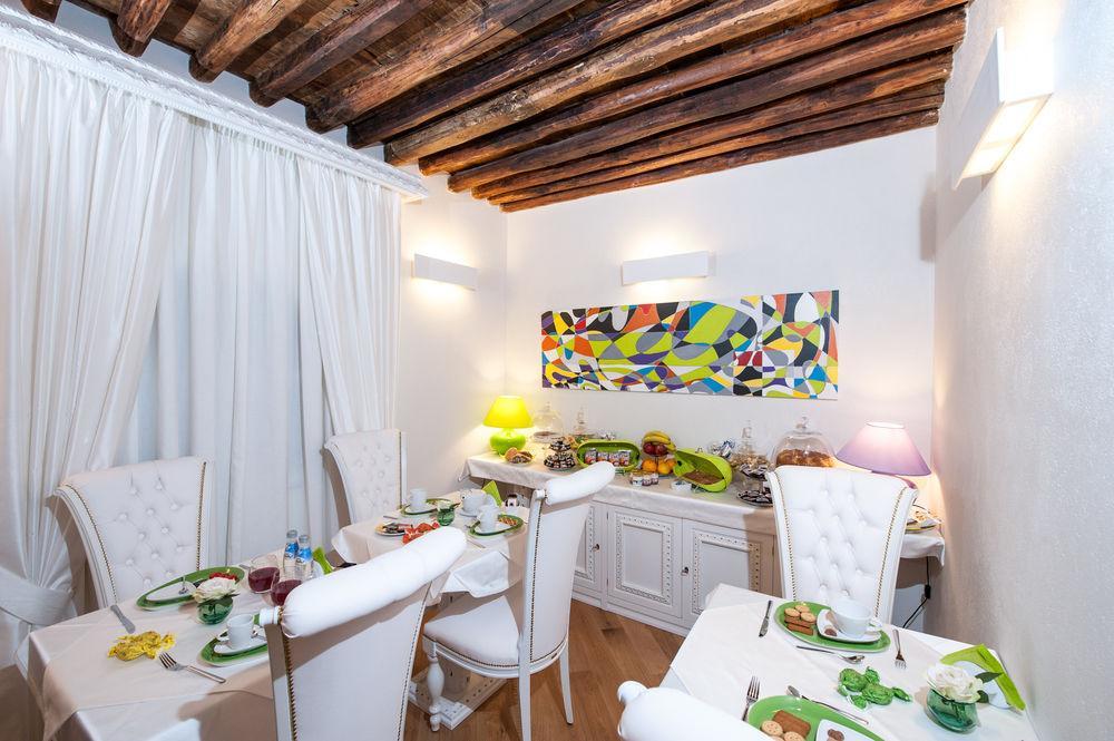 Domus Spagna Capo Le Case Bed & Breakfast Roma